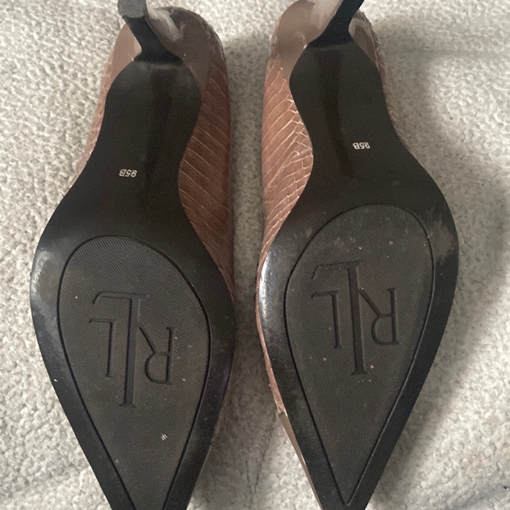 Like new! Only worn 2x